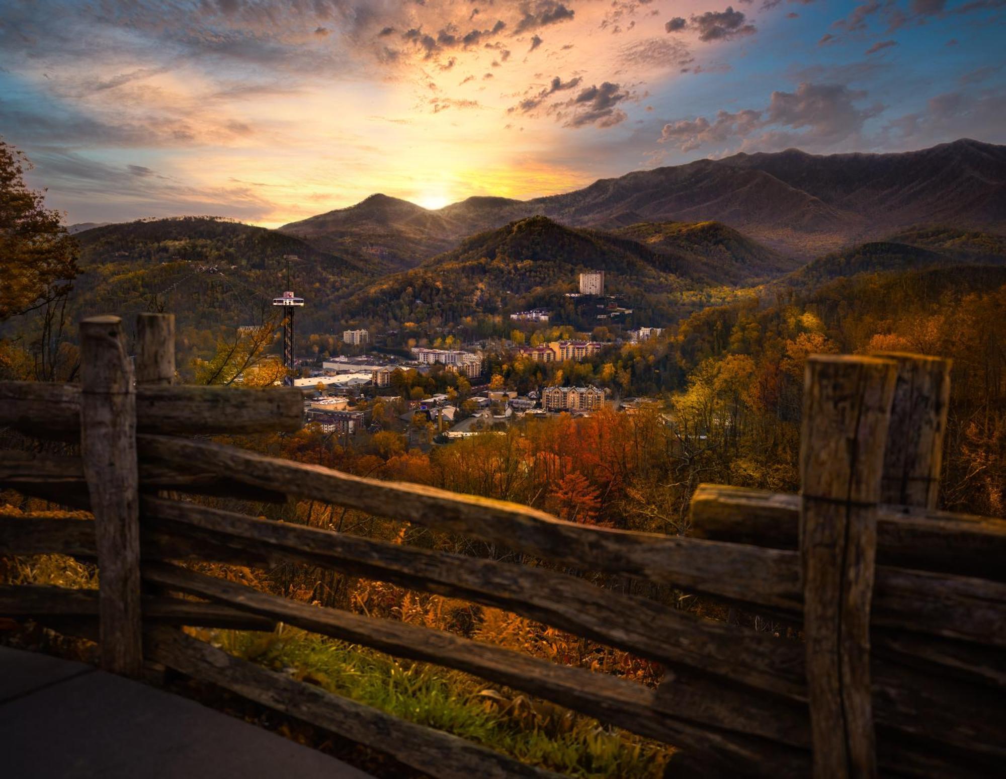 Papa Bear, Hot Tub, Wifi, 1089 Free Tickets Each Paid Day, Dollywood And More Sevierville Eksteriør bilde